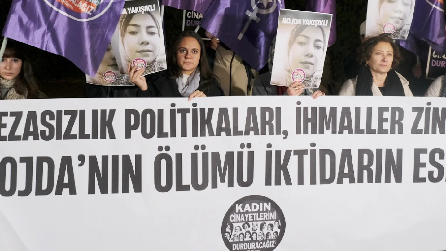 Kadın cinayetleri protesto