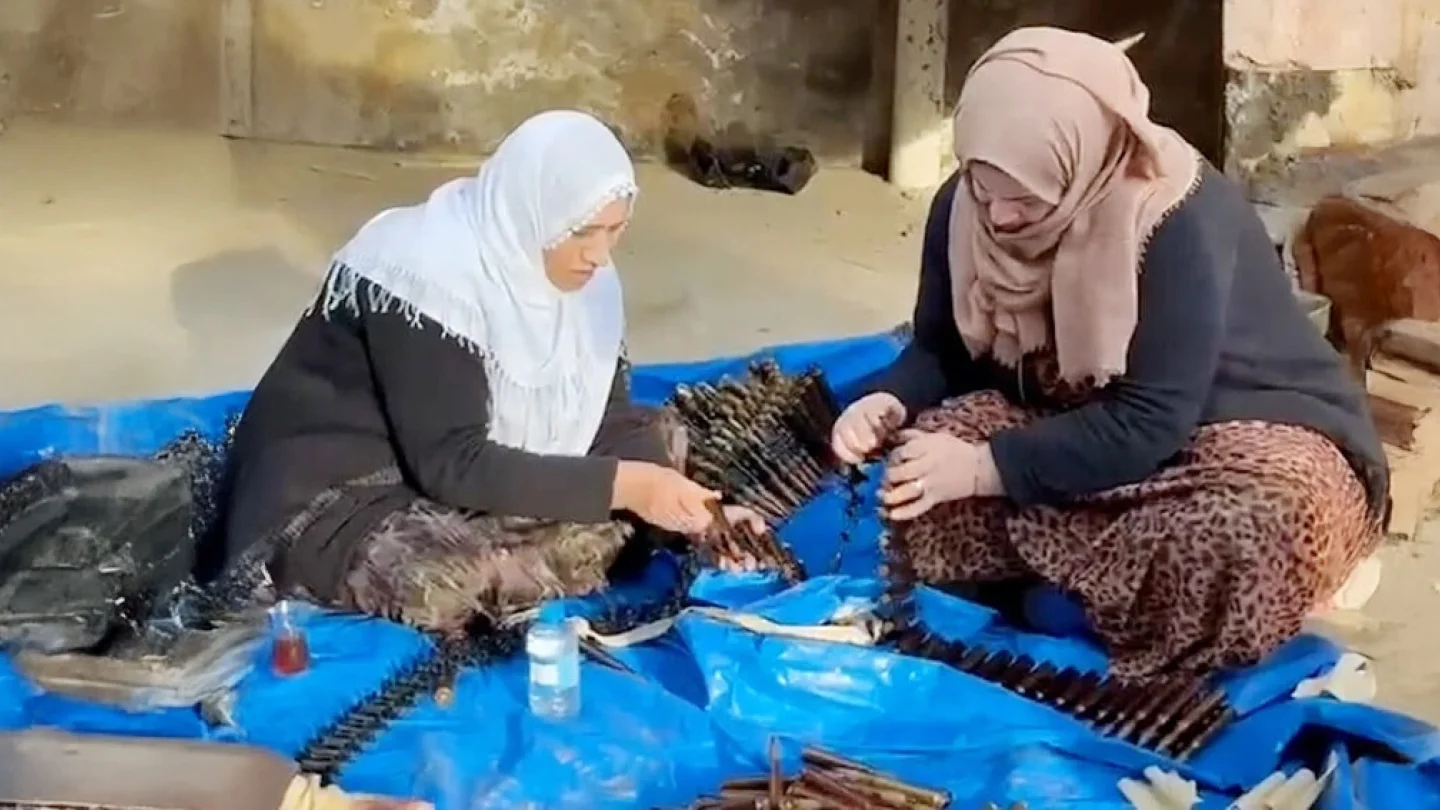 Rojava kadınlar özsavunma
