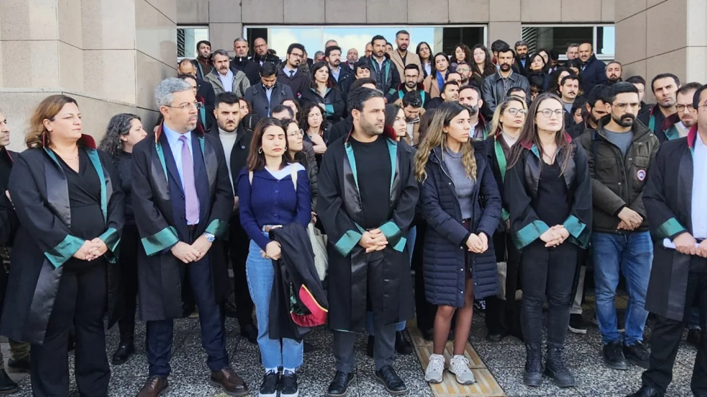 Hukukçular ceza