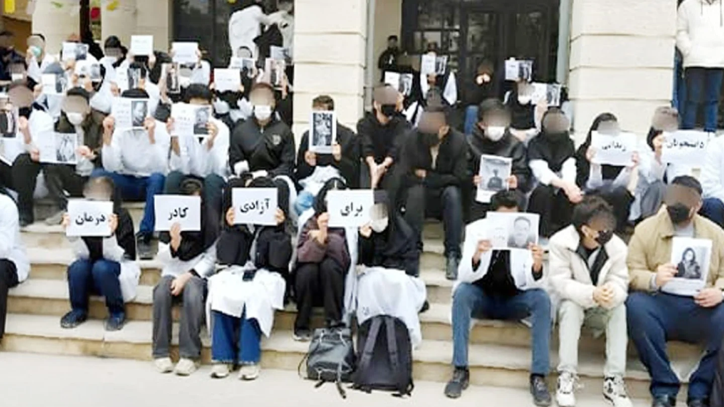 Öğrenciler protesto, İran