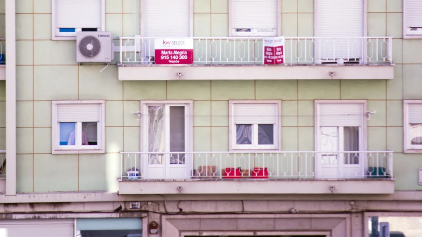 Lizbon'da bir apartman/foto:AFP