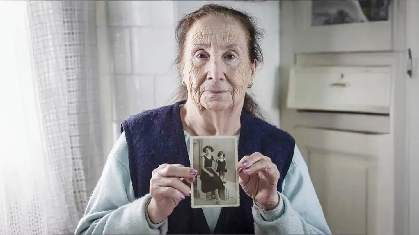 Marina Argentina, La Barranca’da katledildi. Kızı Jacqueline, annesinin küçükken çekilmiş fotoğrafını gösteriyor.