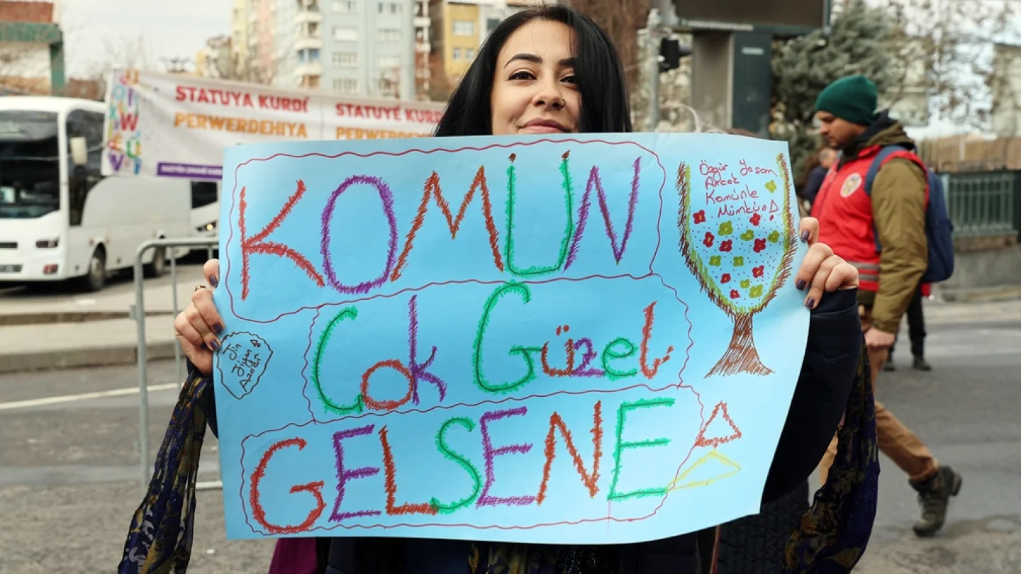 komün