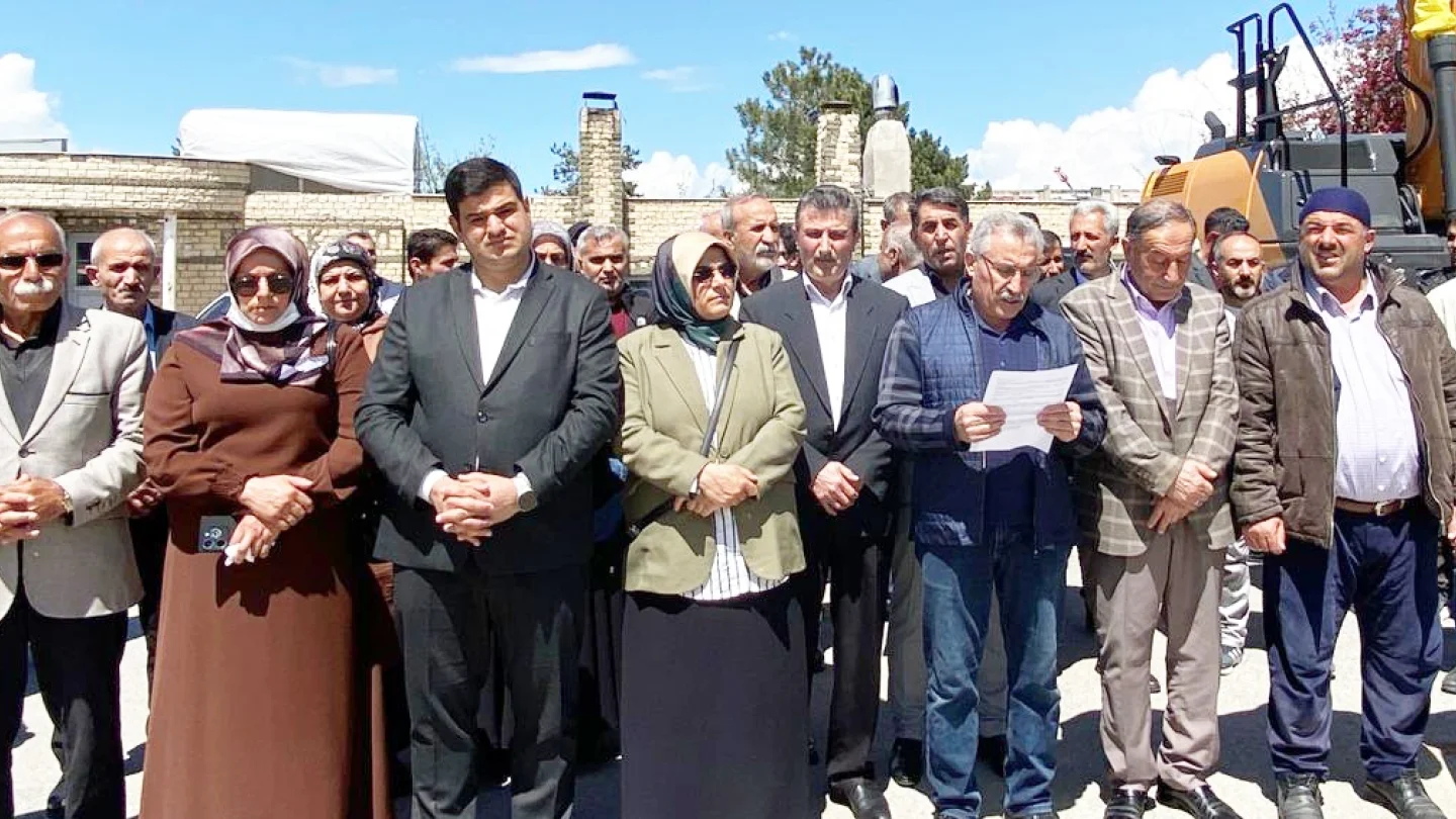 Kürtçe vaaz yasağına karşı eylem / Muş