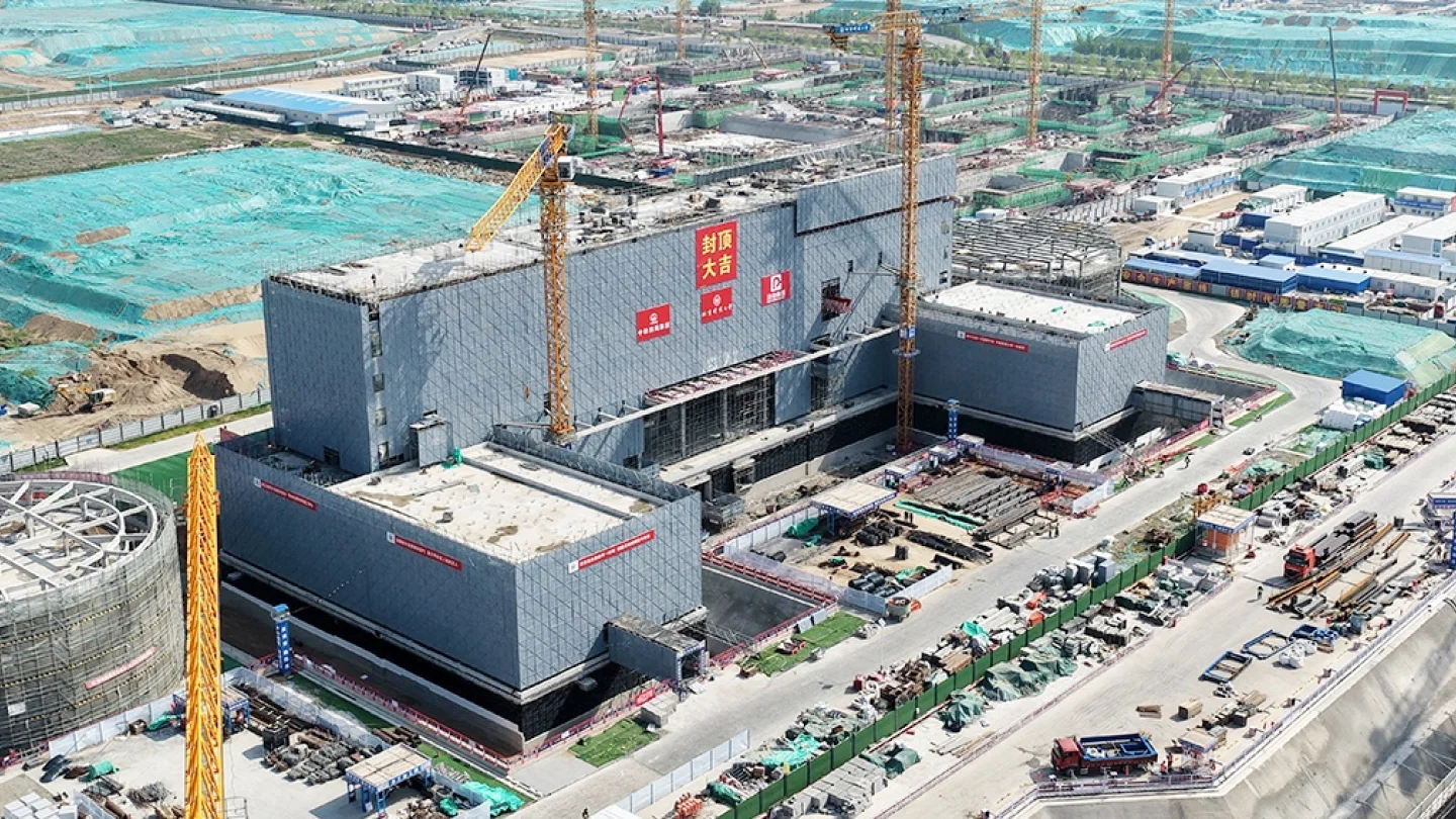 Pekin Bilim ve Teknoloji Üniversitesi'nin Xiong'an Yeni Bölgesi'nde yapımı devam eden 941 bin 800 metrekarelik yeni kampüs inşaatı./foto:AFP