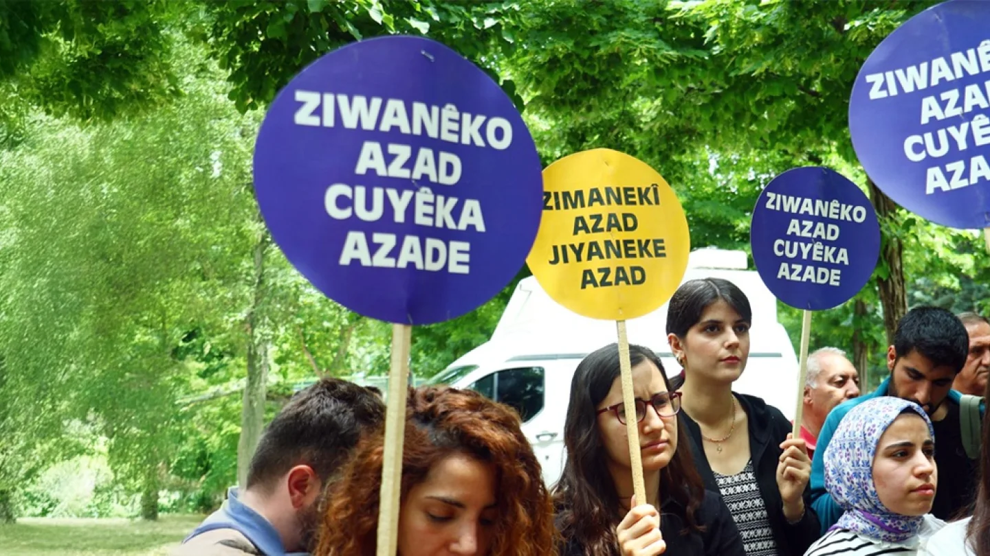 Kürtçe eğitim