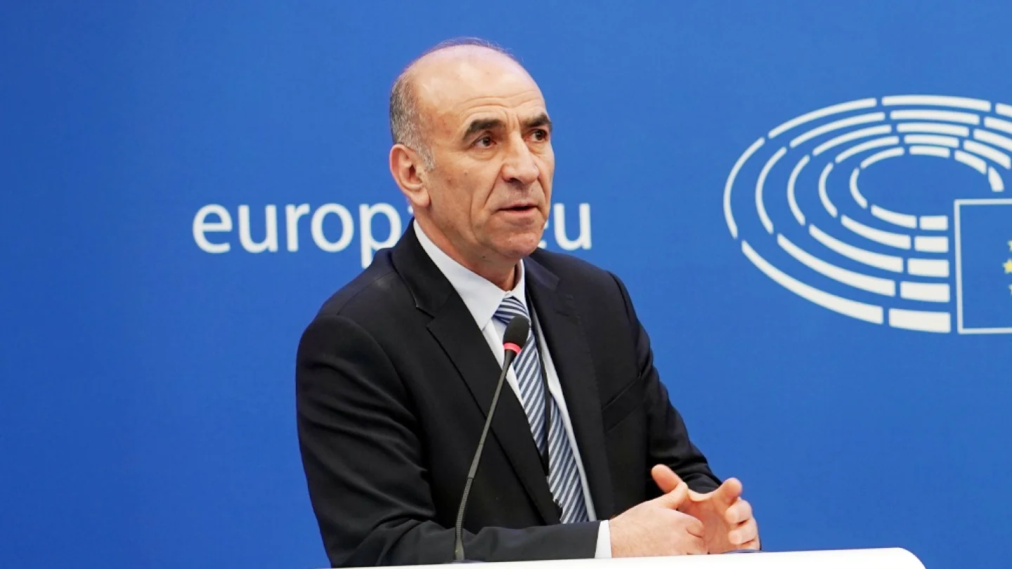 Faik Yağızay