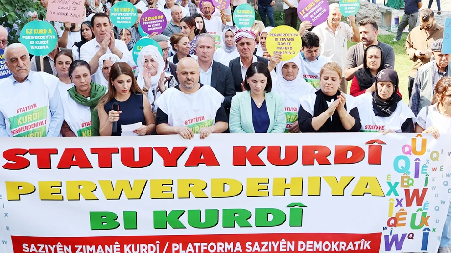 Ana dil/eylem/foto:MA