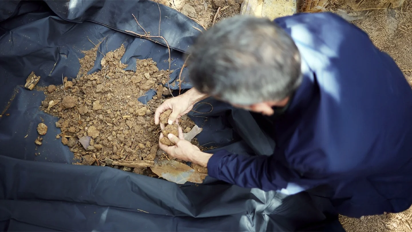 Kilyos/kayıp mezarlar/foto:Erdoğan ALAYUMAT