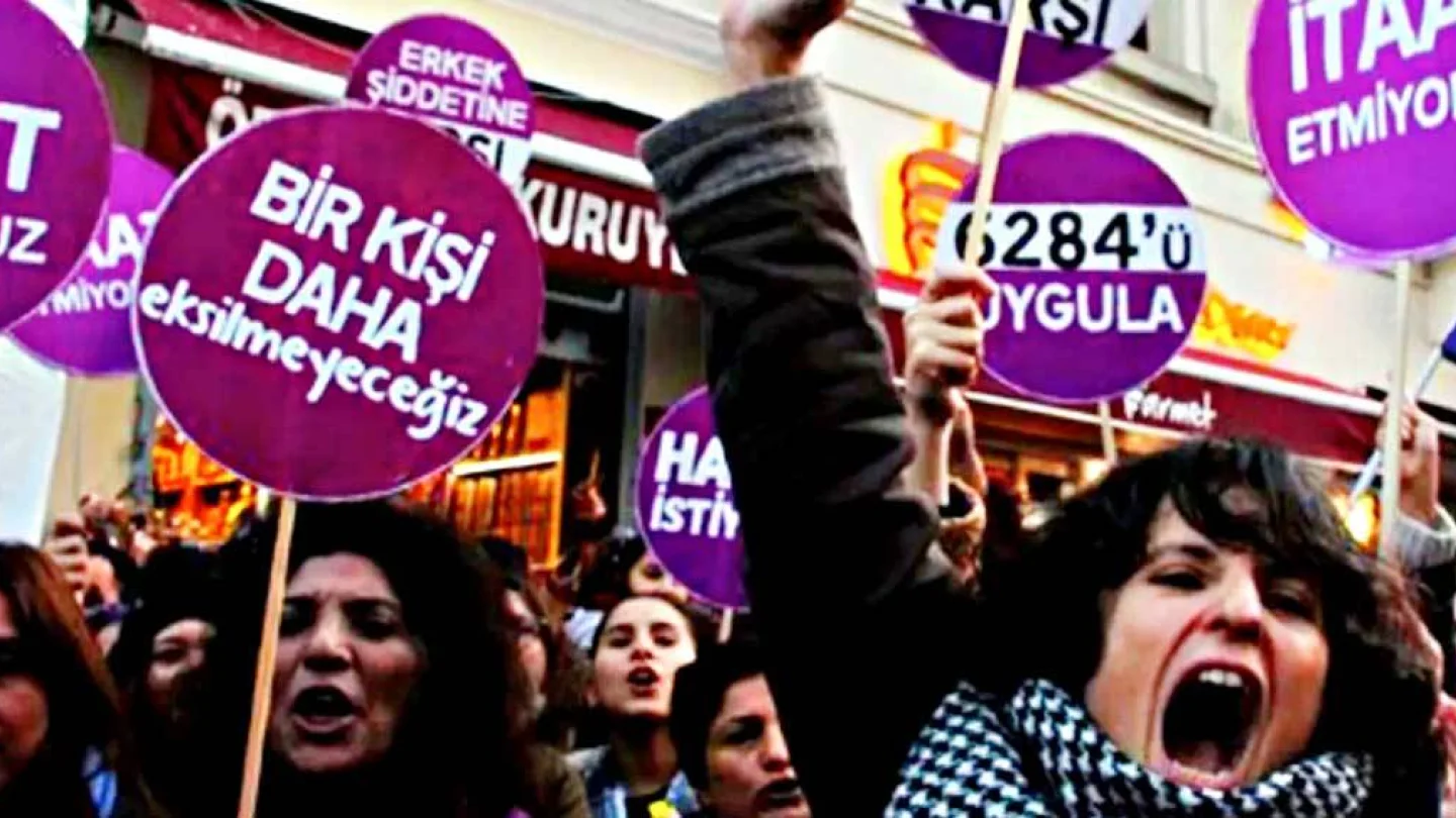 KADINLAR EYLEM