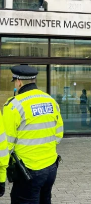 Londra’da 5 şartlı tahliye kararı