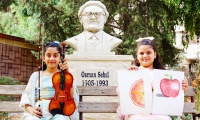 Bi hunerê ber bi xeyalan ve