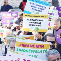 15’ê Gulanê rengê jiyanê ye