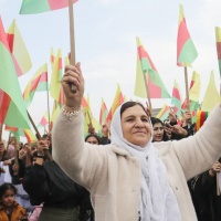 Bêyî Kurdan destûrek nikare bibe çareserî
