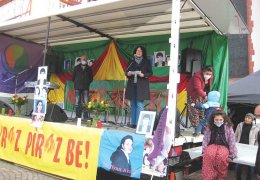 Kürtlerle yan yana duruyoruz