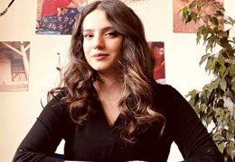 Tiyatro ciddi bir iştir ve biz bu işi yapıyoruz