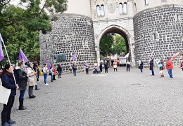 İşgal, ırkçılık, şiddetle yaşamaya hayır