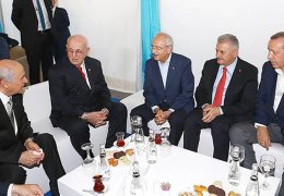 Türkiye’de asıl sorun muhalefet