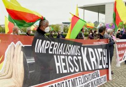 Kürtler işgale karşı yürüdü