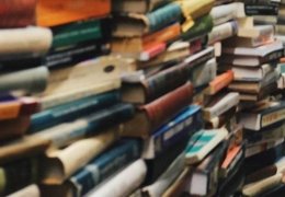 Bir haysiyet sorunu: Edebiyatta tek dillilik