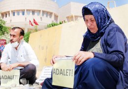 Adalet, Nietzsche, Emine ana