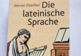 Latince öldü mü?