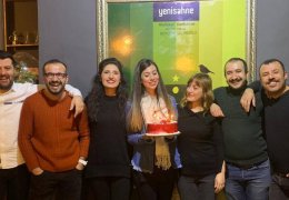 Tiyatro krediyle ayakta duruyor