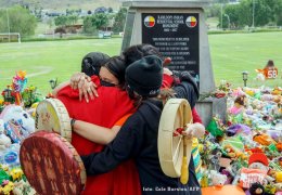 Kanada'da kaç yerli çocuk öldürüldü?