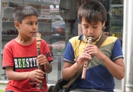 Egîdê Cimo'nun izinde