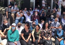 Bir otel lobisinde Kürdistan gerçeği