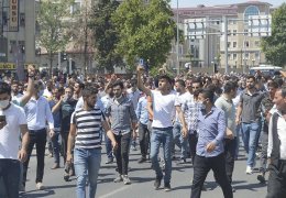 İleri!.. Daha ileri!!!