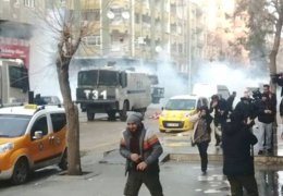 ‘Sokaklarda oluk oluk akan Kürt kanı’