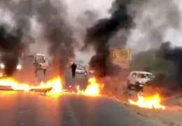 Hem fabrikada hem de meydanda başkaldırı