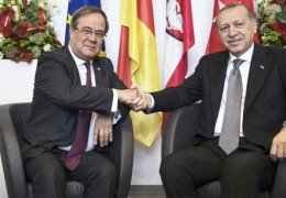 ‘DİTİB dostu’ Laschet’e neden ‘Türklerin Armin’i’ deniliyor?