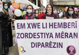 Basın açıklaması suç, pankart suç delili!