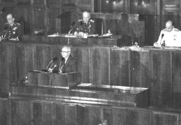 12 Eylül, zindan ve işkenceden ibaret değil