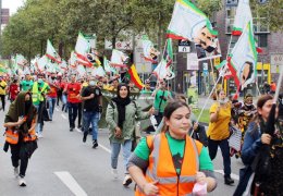 Gençler Öcalan için yürüyor