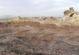 Efrîn'de 60 tarihi yer talan edildi