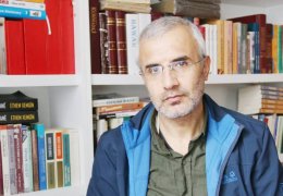 Azad Zal yayıncı ve yazardır serbest kalmalıdır