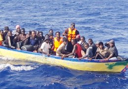 700'e yakın mülteciyi kurtardılar