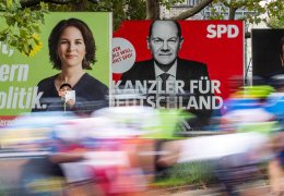 Üç ihtimal bir politika