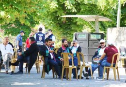 Koalisyon, baroları dinlemedi