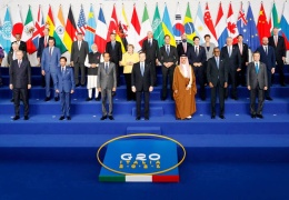 Dünyanın egemenleri tartıştı