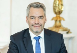 Avusturya’ya başbakan dayanmıyor 