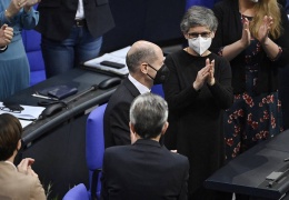 Scholz dönemi resmen başladı