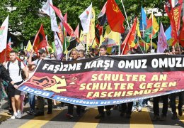 İşgale karşı alanlara çıktılar