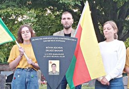 Şehitler için anma