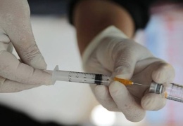 Üçüncü dozu olmayanlar aşısız sayılacak