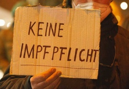 Almanya’dan ‘yasaklarız’ uyarısı