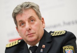 ‘NSU 2.0’ istifa getirdi